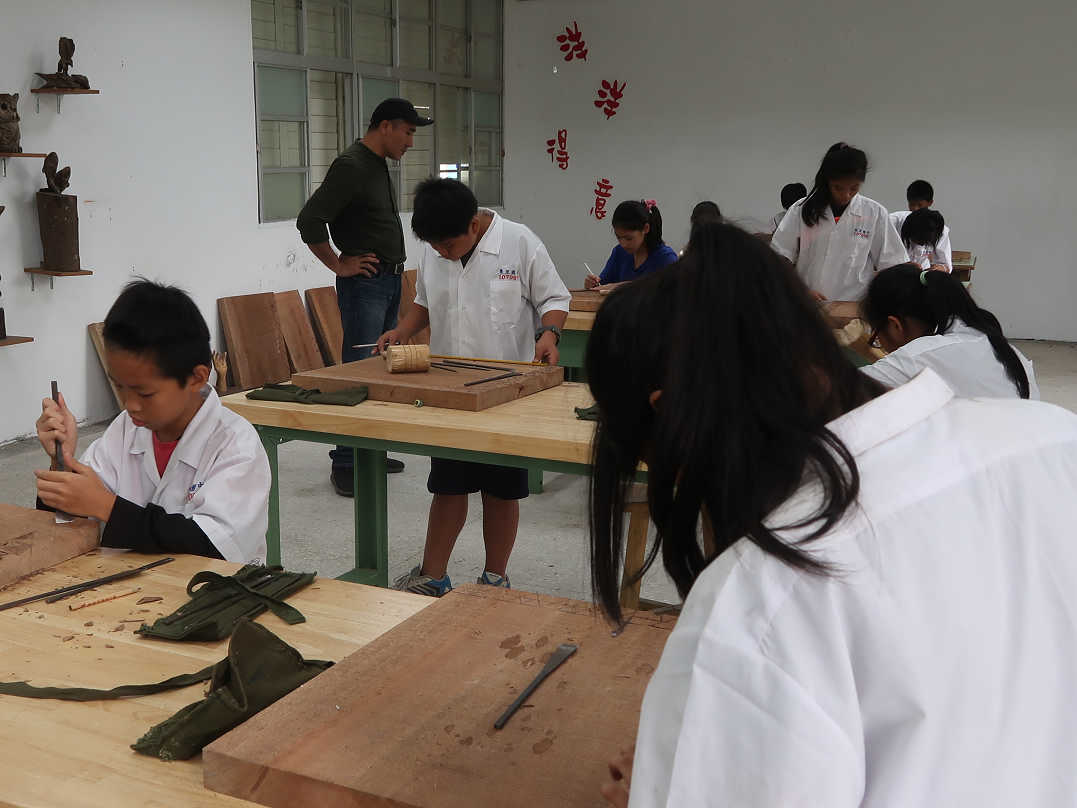 東里國中木雕課