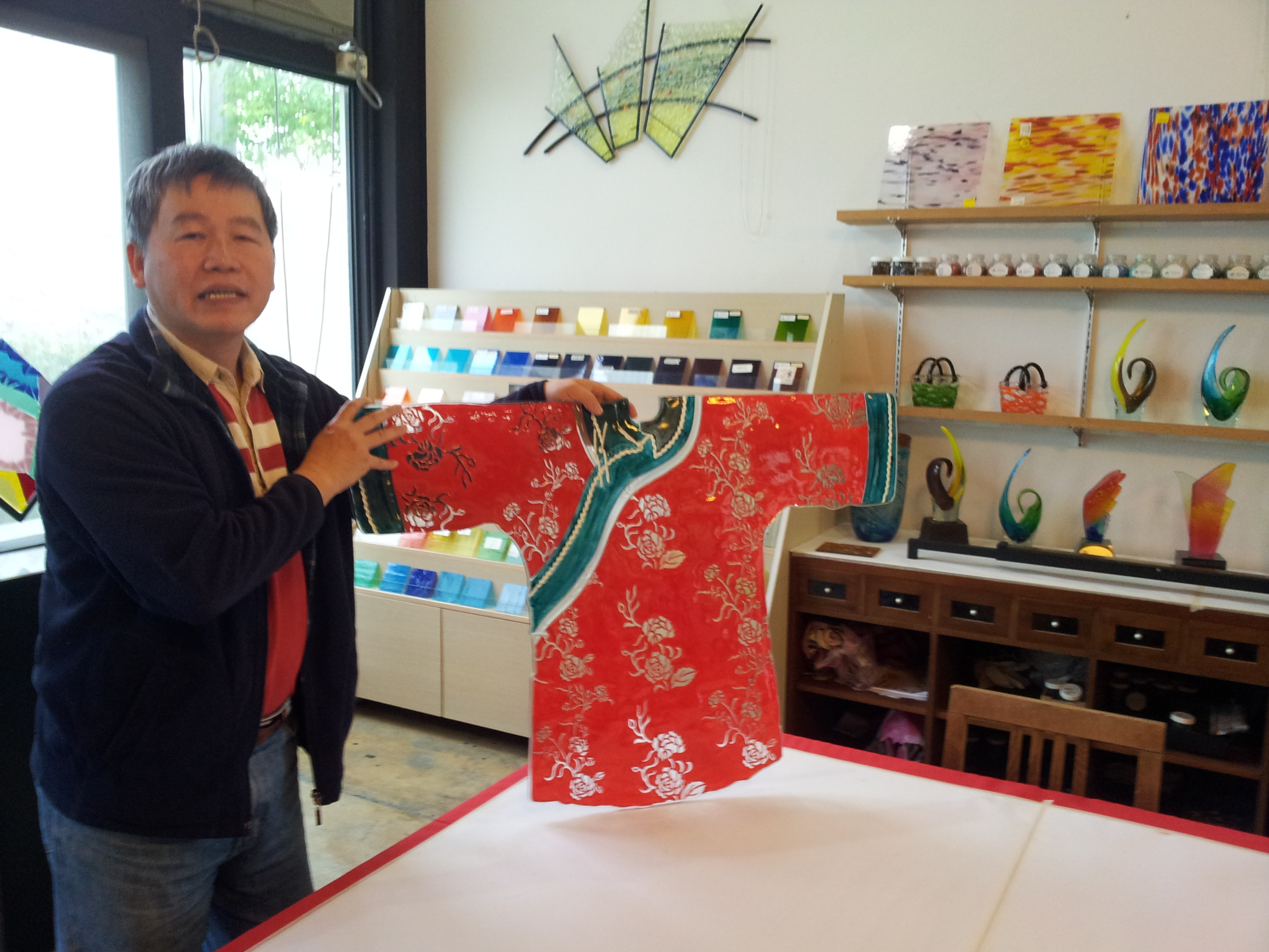 窯燒玻璃職人謝易霖