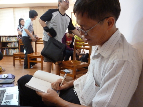 專訪：山鷹（吳文雄）／故事：家在萬重星外