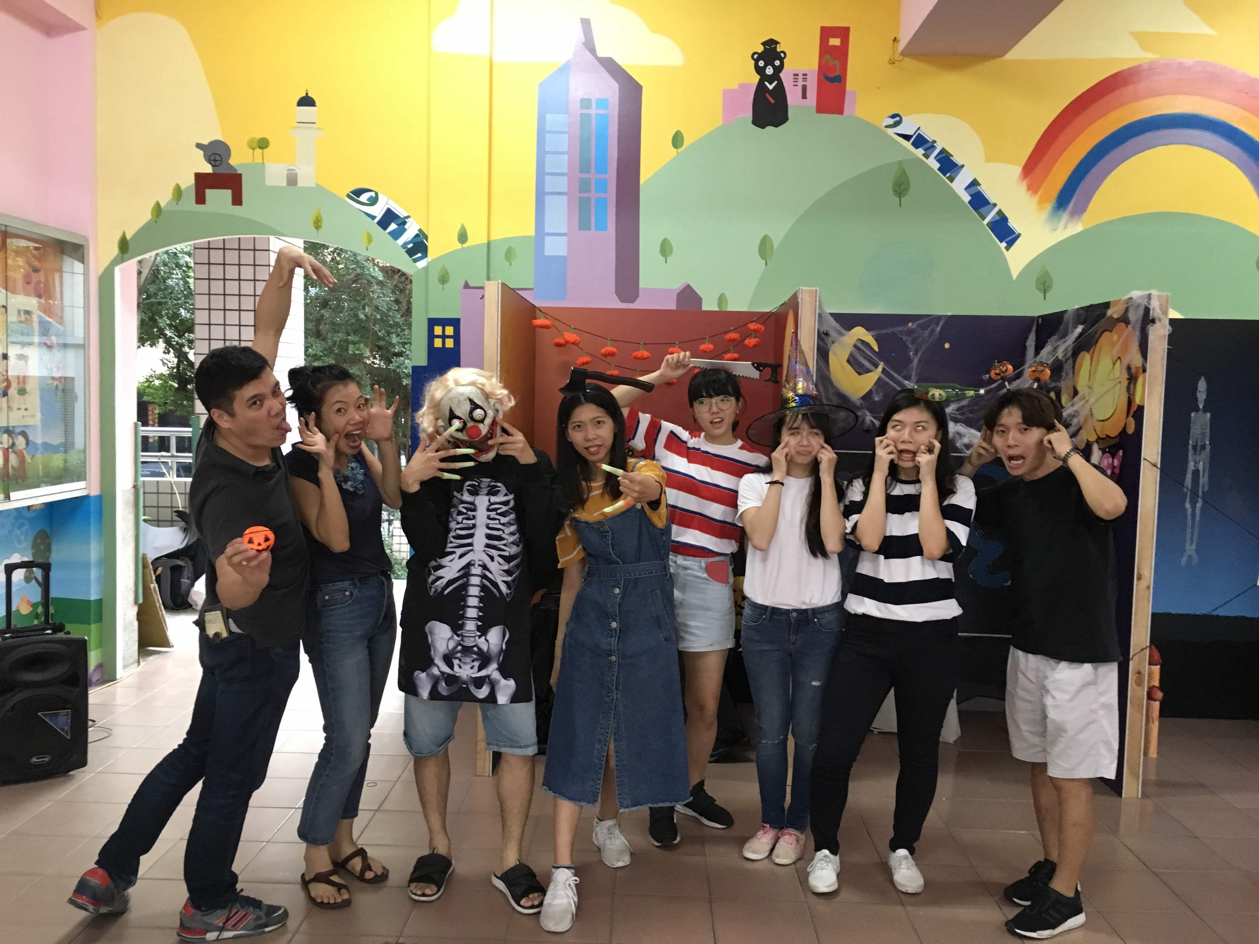 環保萬聖節 中山大學帶忠孝學童展創意