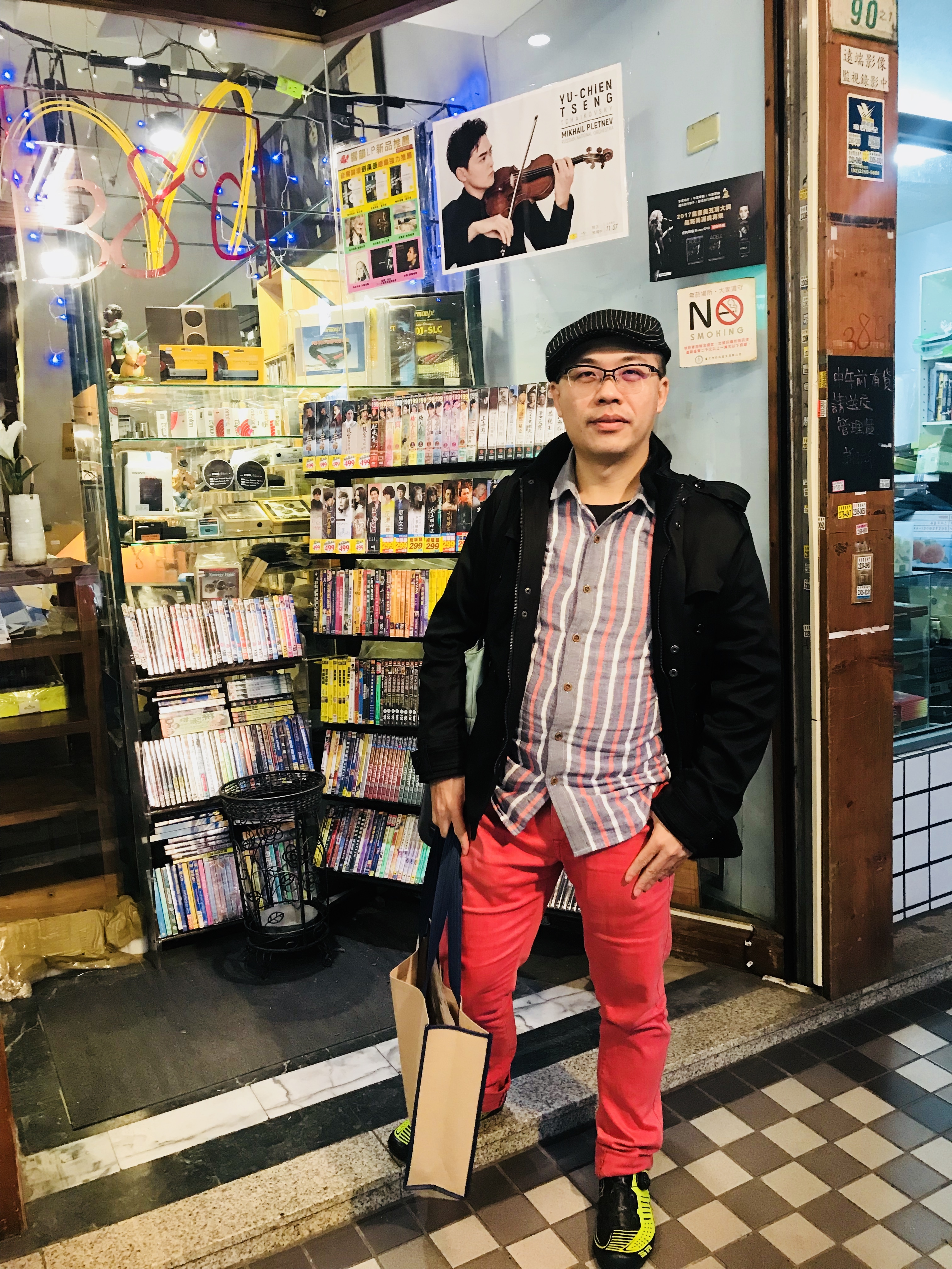 愛淘書尋老唱片的李志銘。