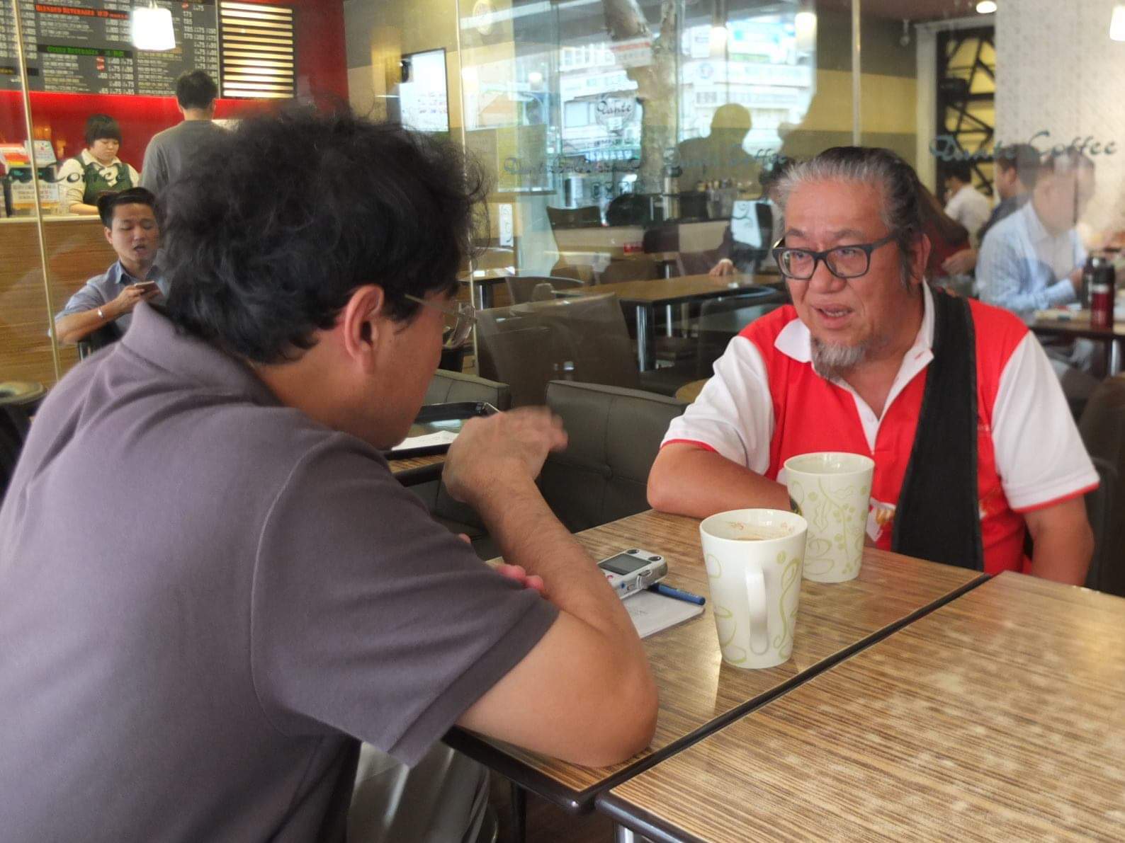 北原山貓與劉智濬主持人