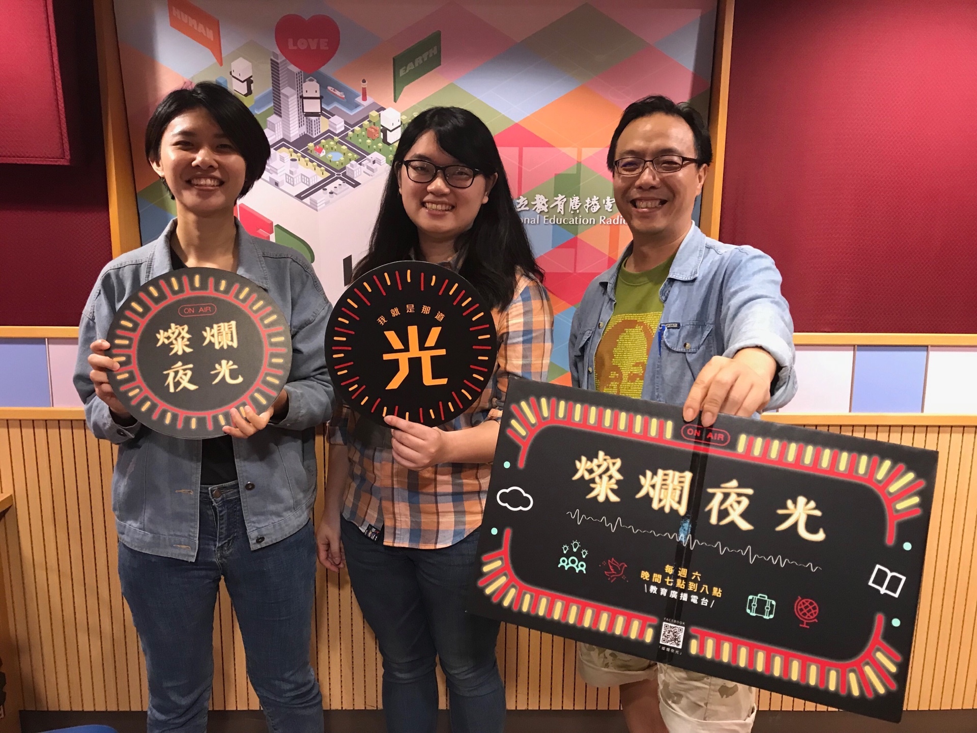 兩位投身於移工服務、制度倡議組織的舒晴以及雅伶，分享他們長期投入在臺外籍移工受刑人，生命不可承受之重的故事。

