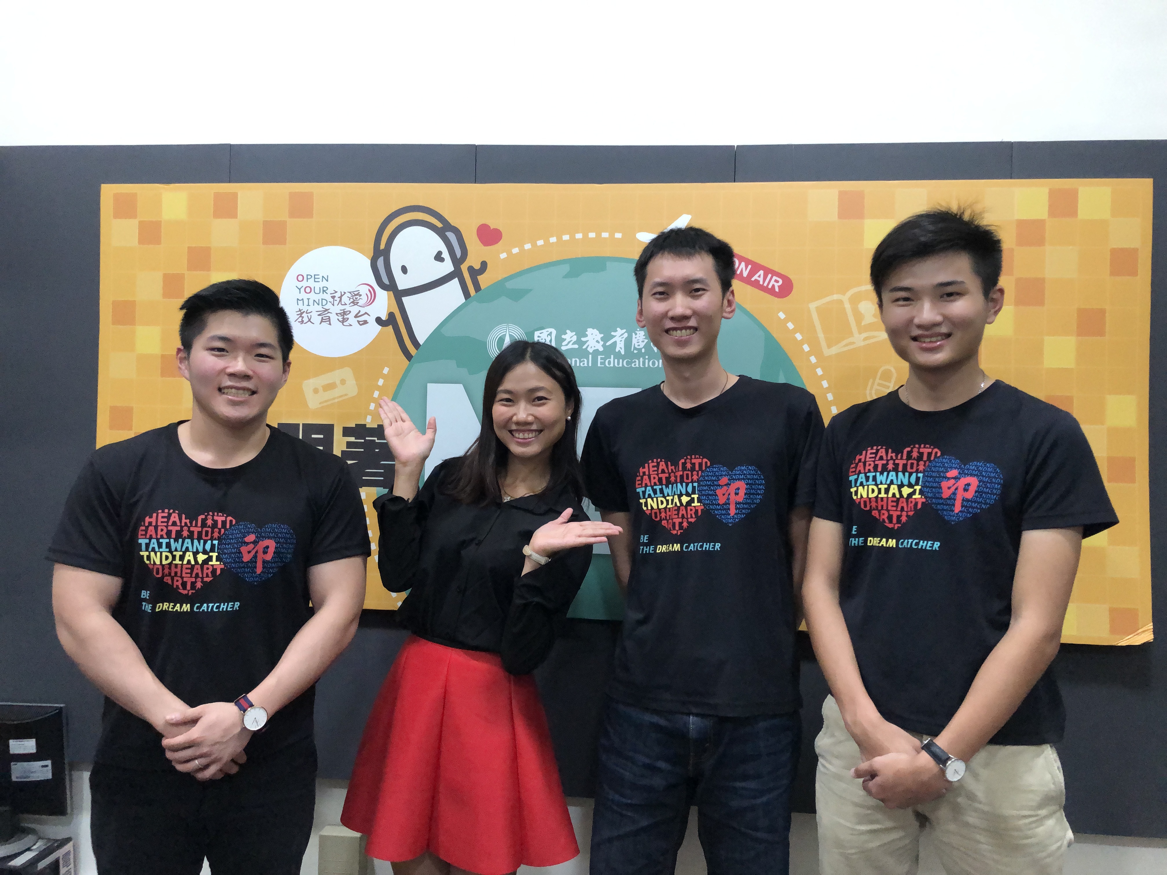 一起到印度孟買，“築孟”當志工！