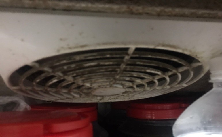 稽查衛生缺失-空調風扇不潔