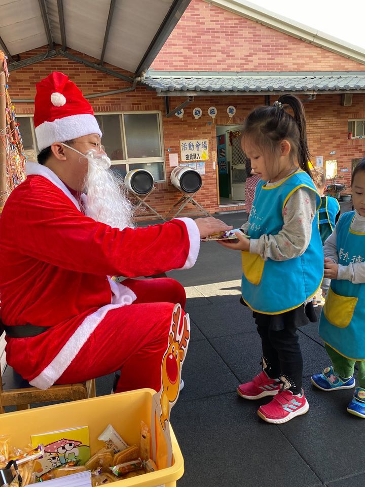 聚集德非營利幼兒園聖誕活動.jpg