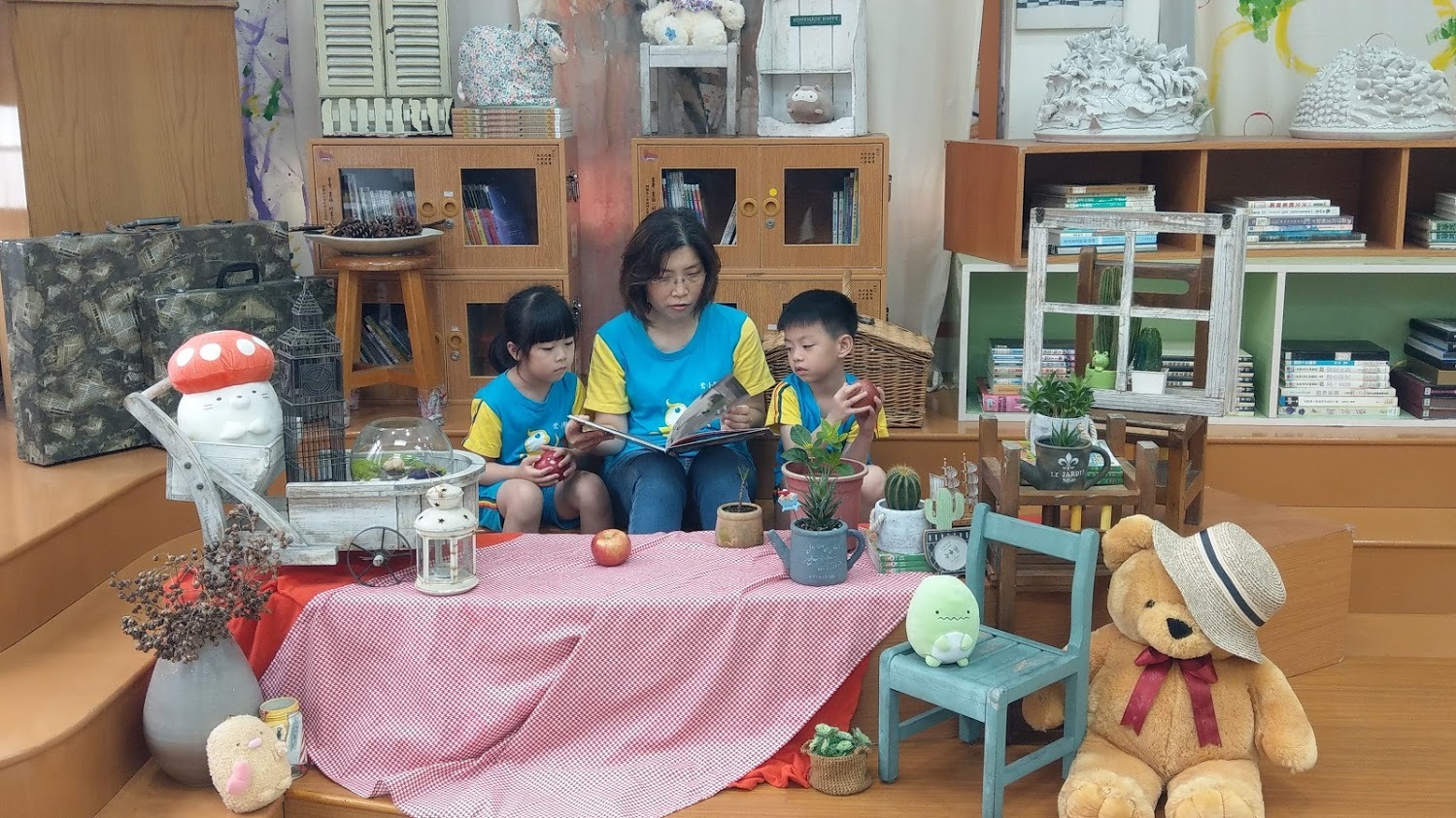 蘋果甜蜜蜜繪本說故事