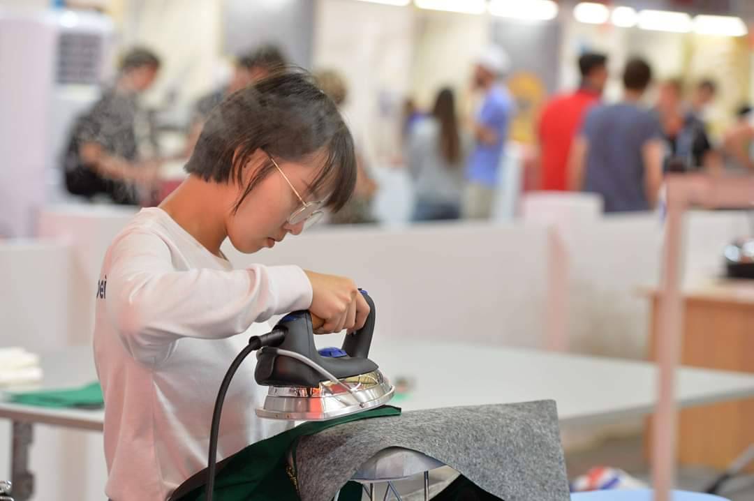 第45屆國際技能競賽服裝創作銀牌柯宥萱