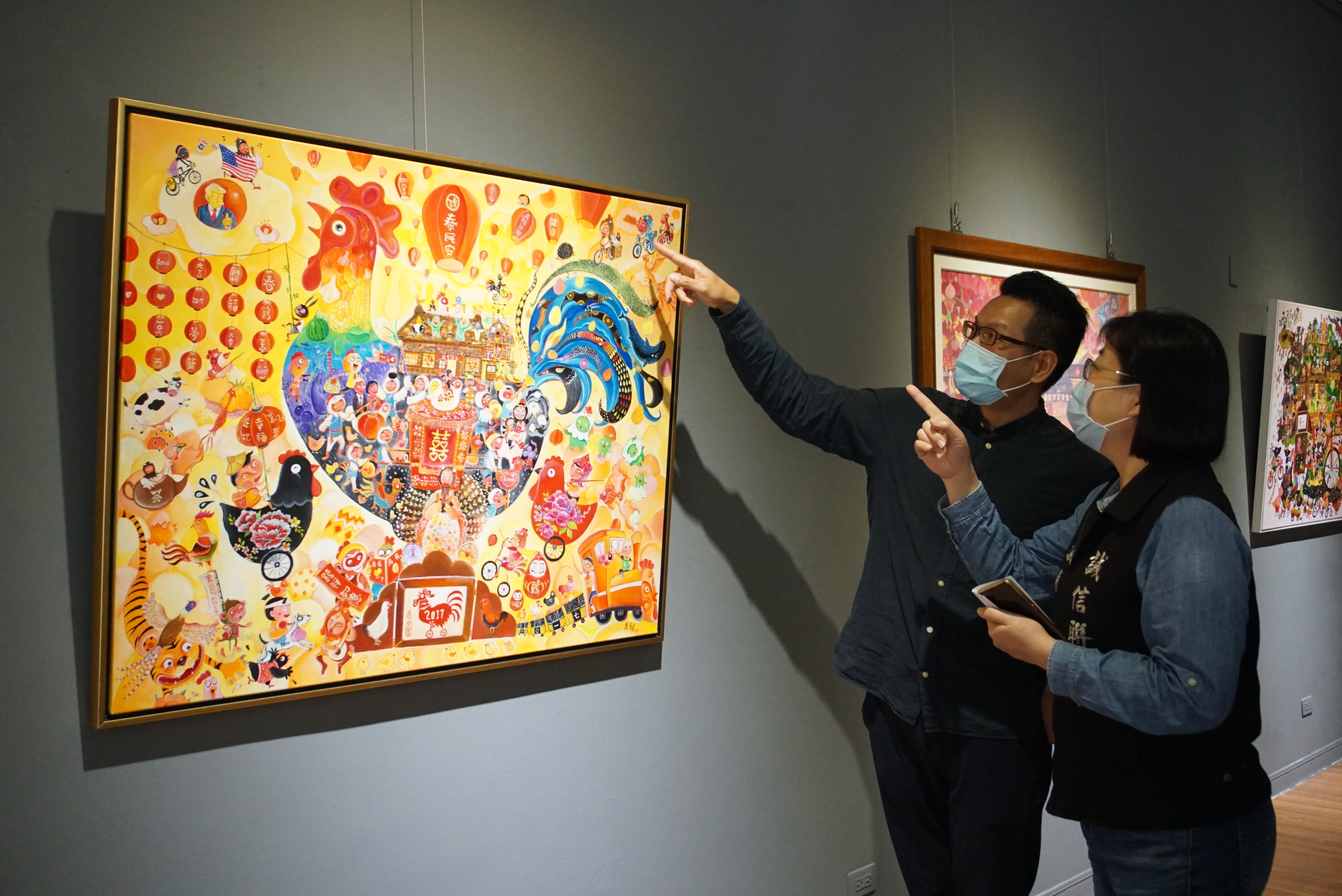 藝術家張真輔老師希望大家可以跟著他的畫作一同去旅行 (照片: 虎尾科大)