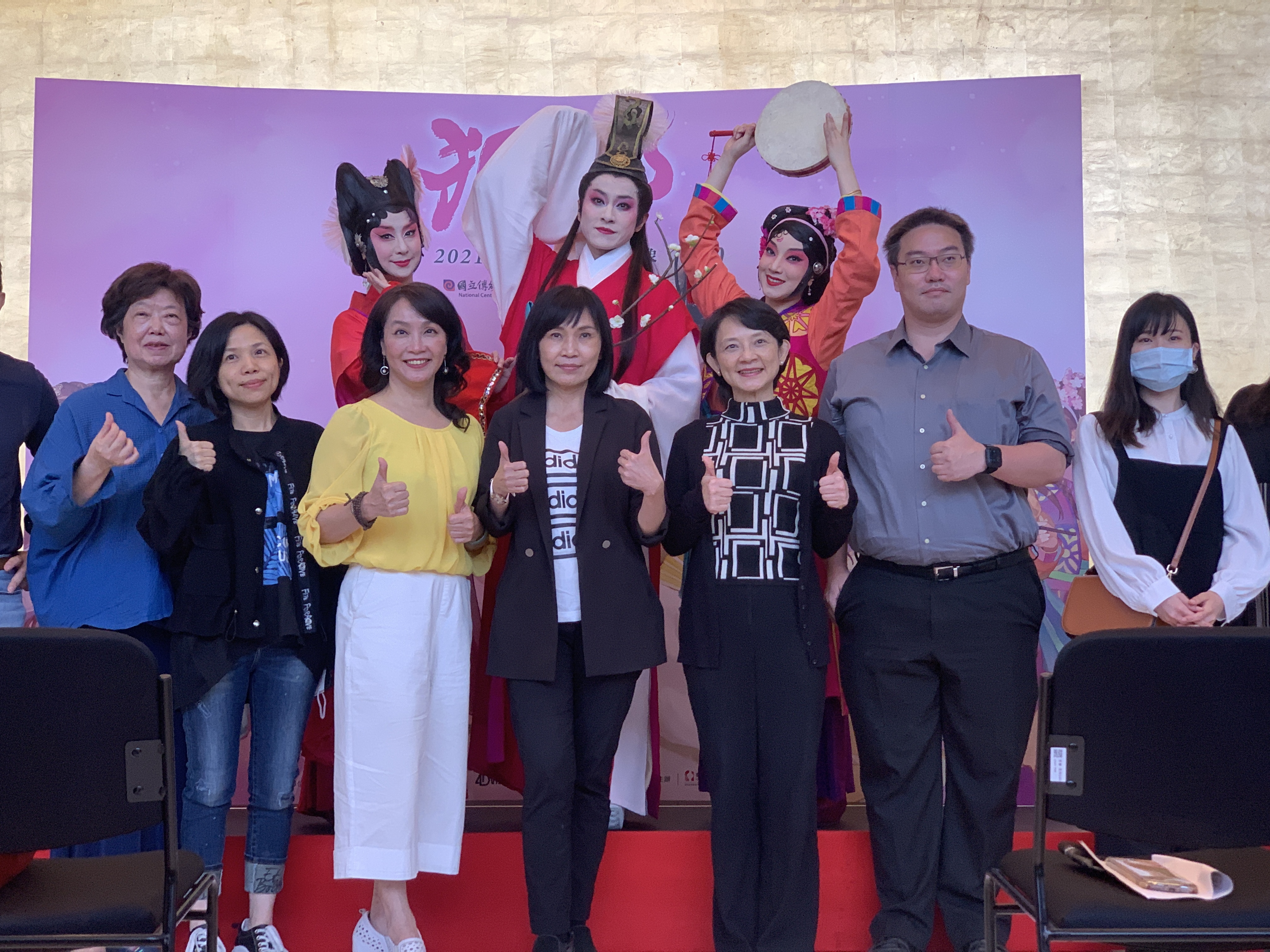 國光劇團《狐仙》打破傳統框架 融合京劇、科技、影像
