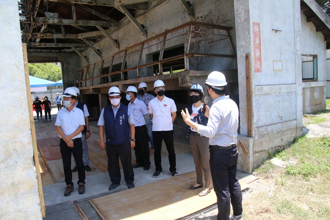 臺東縣府積極爭取1千4百餘萬元修繕經費，協調整合多方資源，終於在今(2)日舉行修繕工程開工典禮，預計111年6月完工。