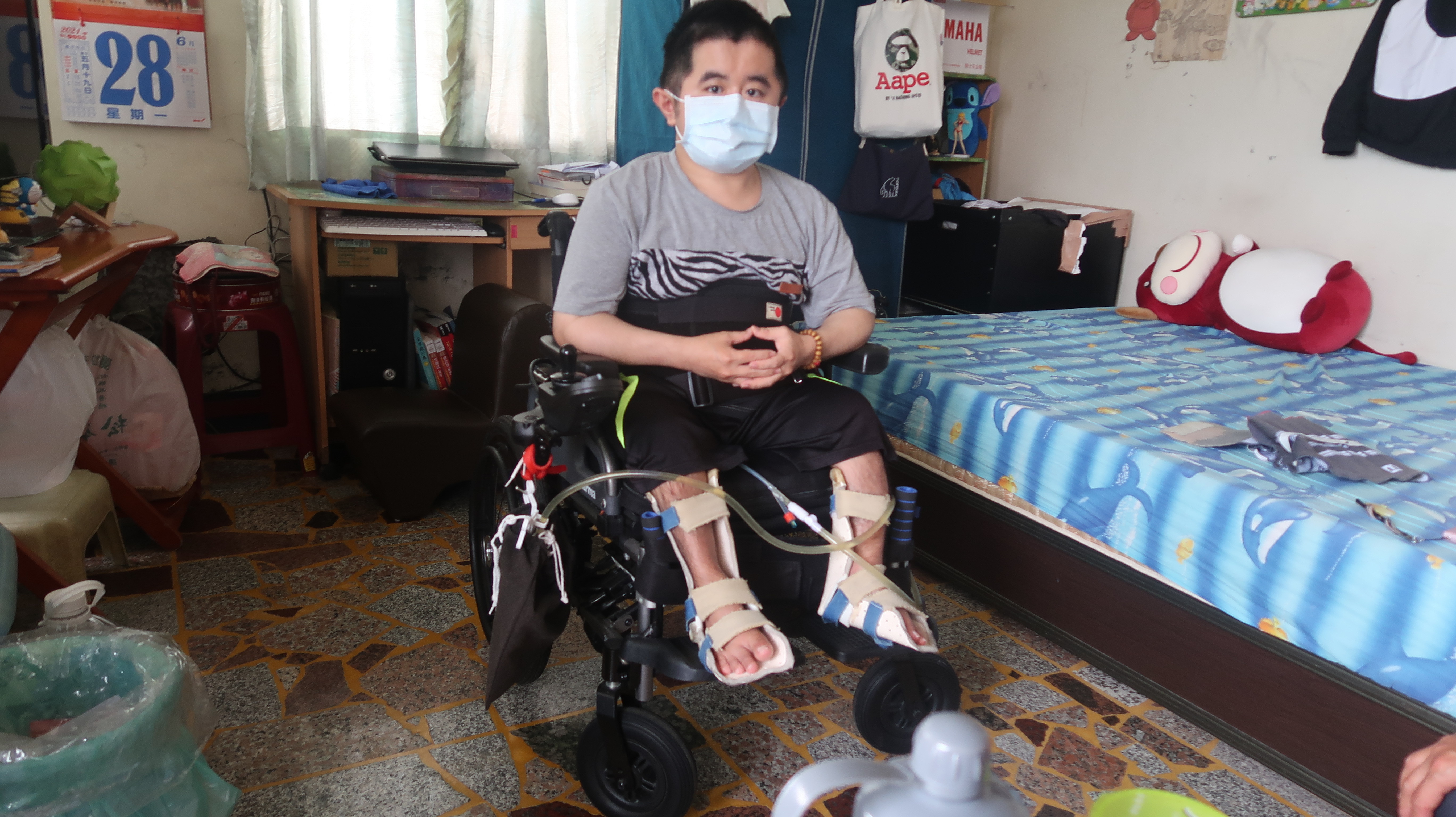 面對生命困境，康文賢視為是激起美麗浪花的礁石