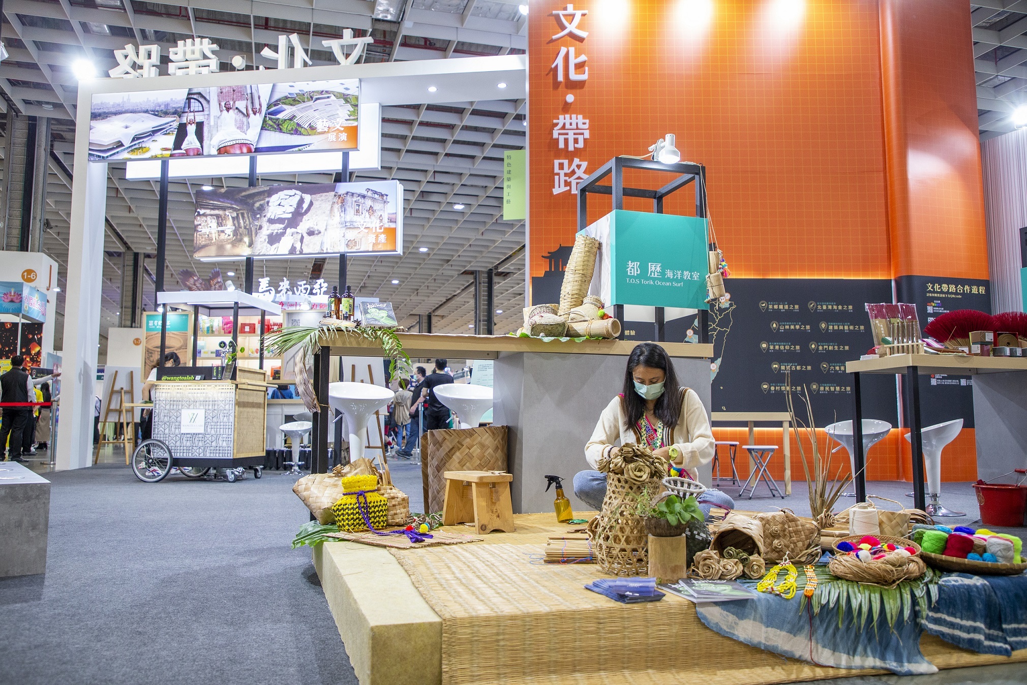 「2021台北國際旅展」文化部「文化帶路」主題館，歡迎民眾來趟文化之旅。(文化部提供)