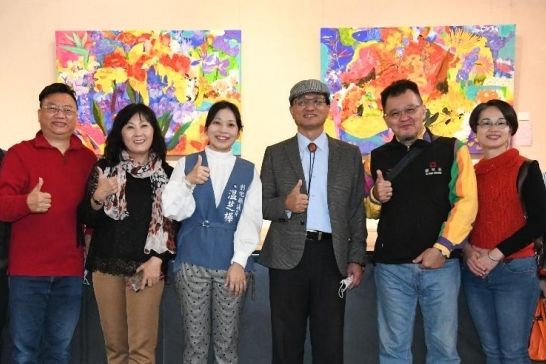 瓷與墨的深情對話：酒醒花謝