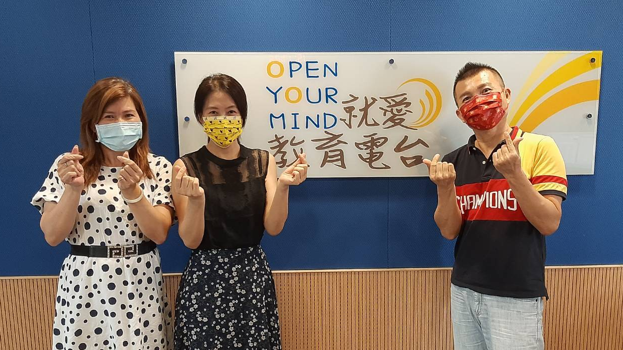 緬甸楊惠欽與麥玉珍理事長、常罡合影