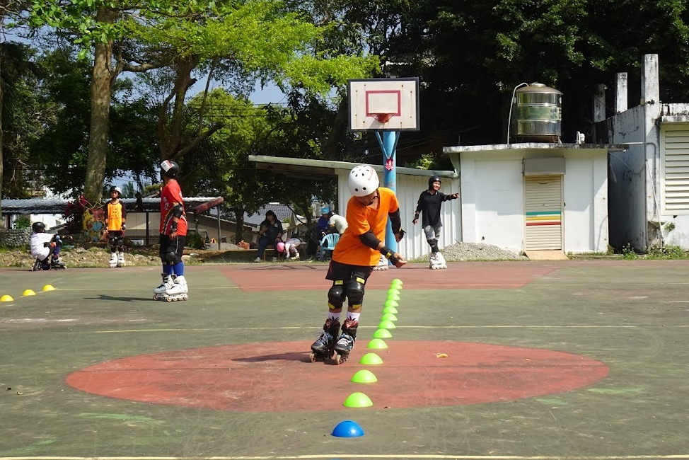 信義國小直排輪隊練習