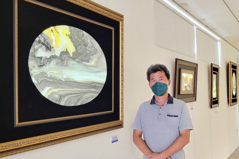 臺東生活美學館推出「石在精采－花蓮美石聯展」。