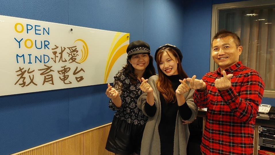 越南 楊氏幸與麥玉珍理事長、常罡合影