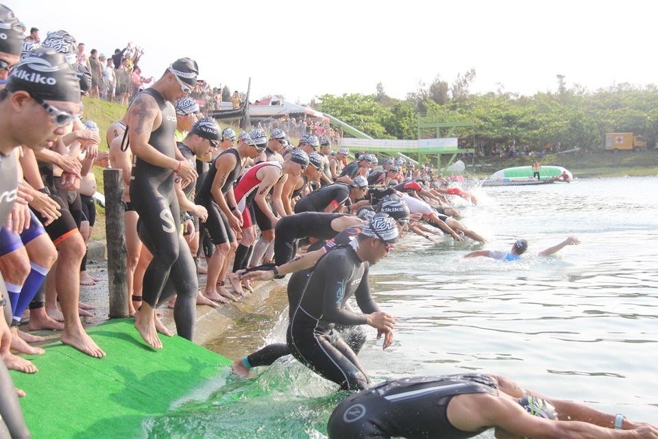 「2023臺東普悠瑪鐵人三項賽」將於18日起一連2天在臺東森林公園活水湖等地舉辦。