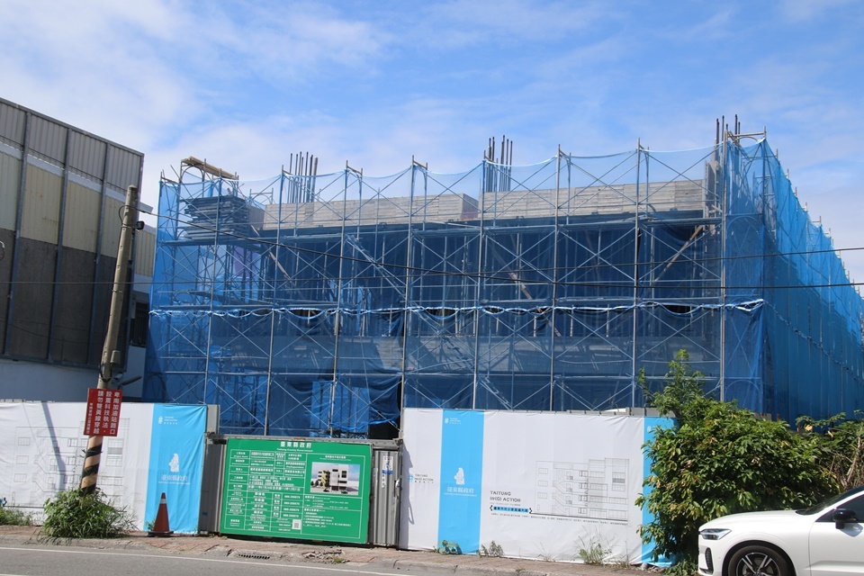 臺東市兒少家庭福利館目前工程進度14.52%，預計113年5月竣工。