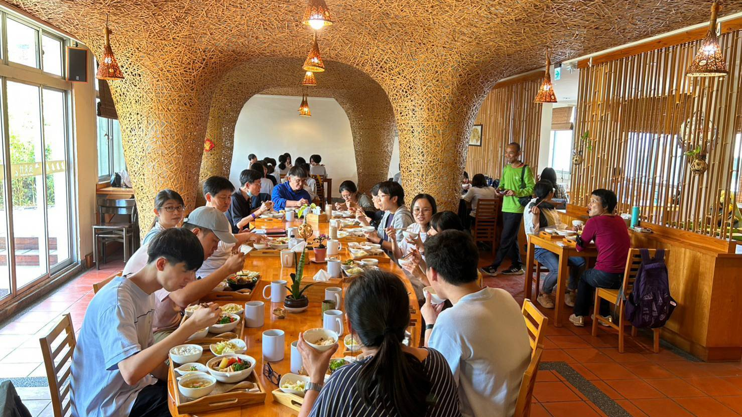 何培鈞率領團隊相台西客運二樓重新改造成為新景點(圖片來源：何培鈞提供)