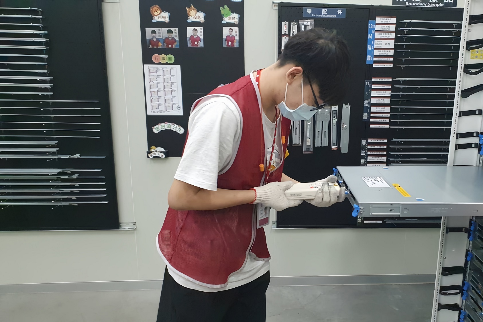 雲科大雲科智能工業製造產學攜手合作專班技高端建教生於南俊國際股份有限公司現場進