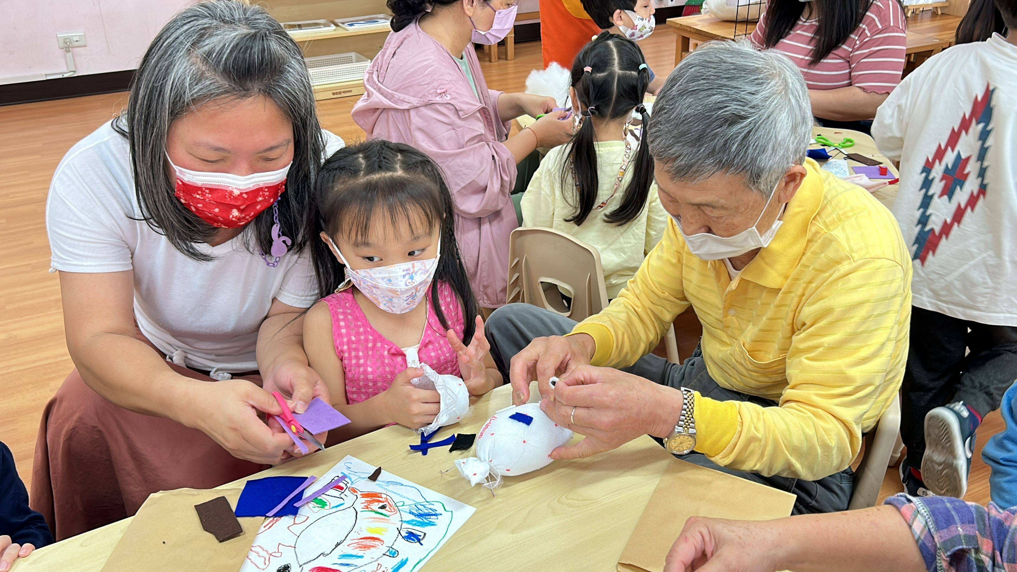 照片由武崙非營利幼兒園提供