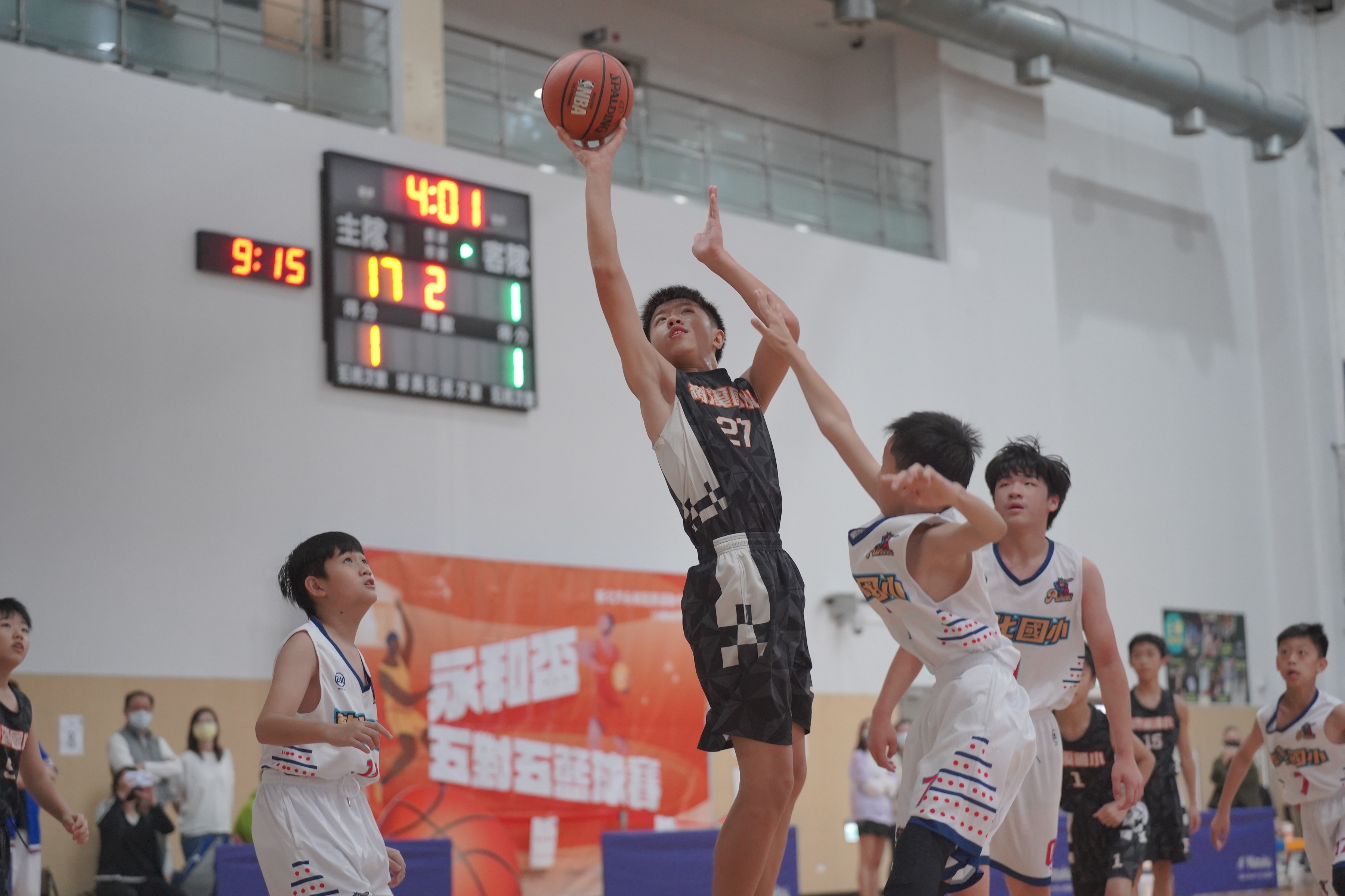 「99國民體育日，新北肌動計畫」永和運動中心平日籃球場租借1小時只要799元