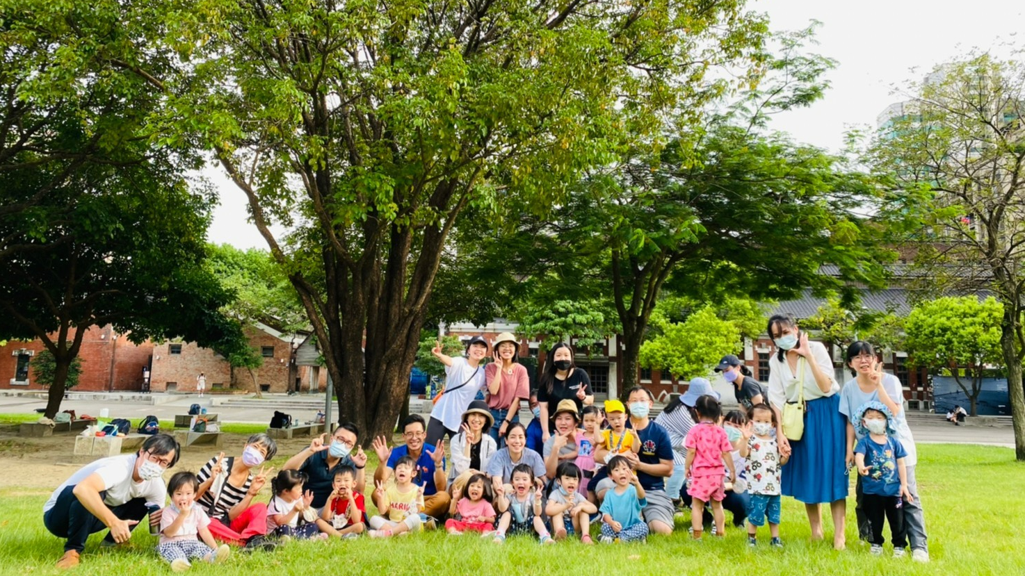 教育部忠孝大樓職場互助教保服務中心  大手小手生活一起動