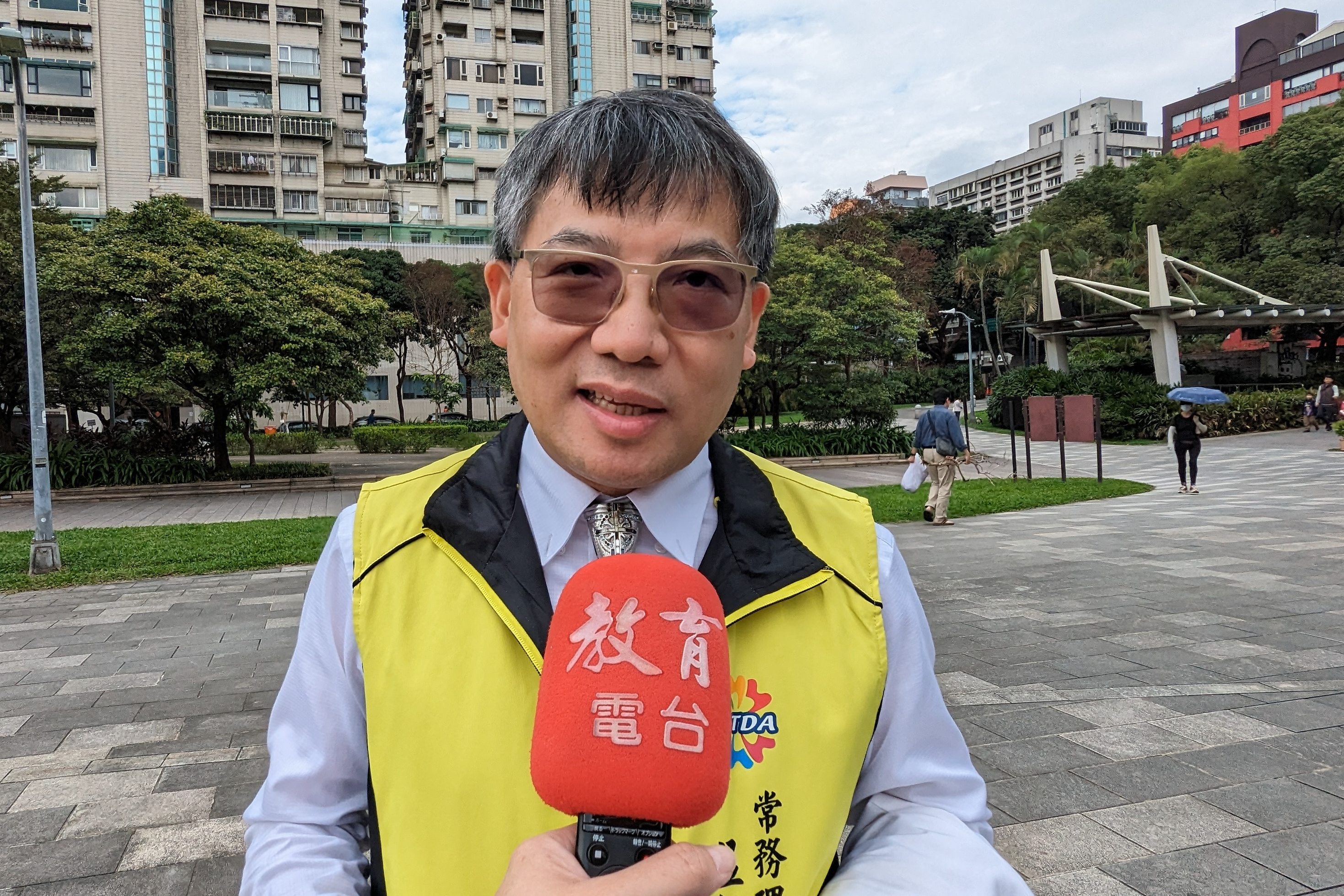 臺北市牙醫師公會温斯勇醫師指出，定期規律洗牙、積極口腔健康管理，可降低中風風險