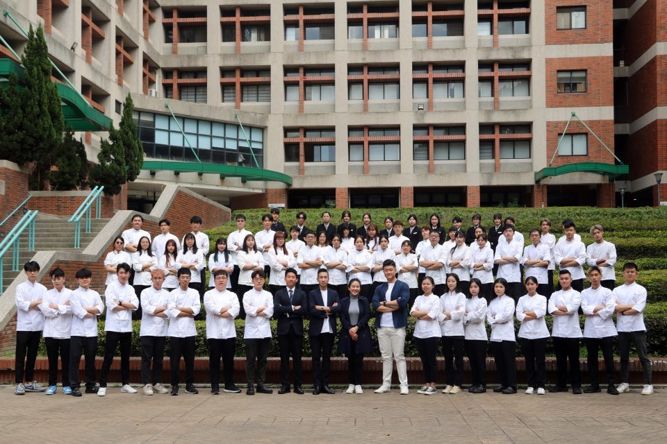 弘光科大開設「米其林大師實務專題製作」課程，學生由4位米其林大師親自指導