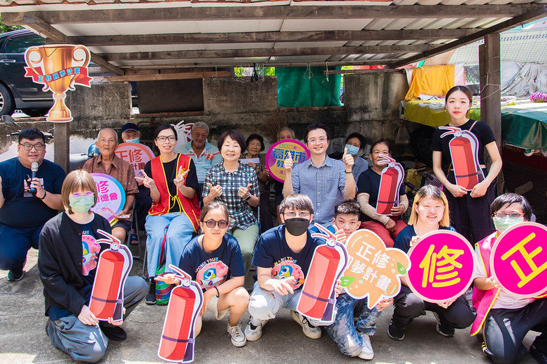 正修圓夢天使走進社區 關懷獨居長者