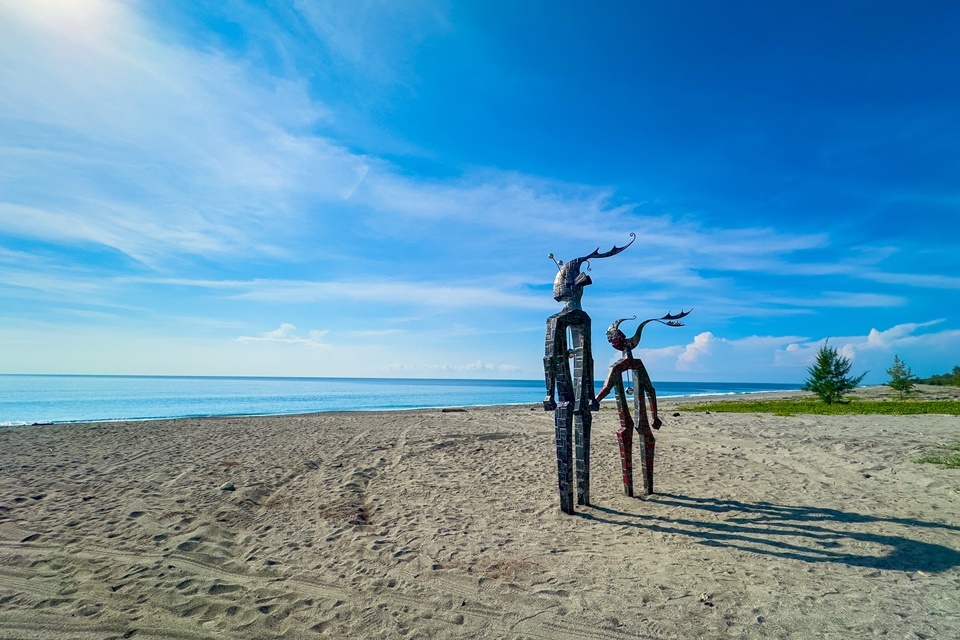 2024南迴藝術季，藝術家尼誕．達給代歷作品《是那裏嗎？》。(臺東縣政府提供)

