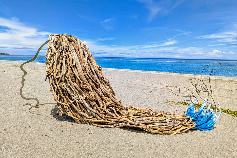 2024南迴藝術季，藝術家陳抒漫作品《大地之母》。(臺東縣政府提供)

