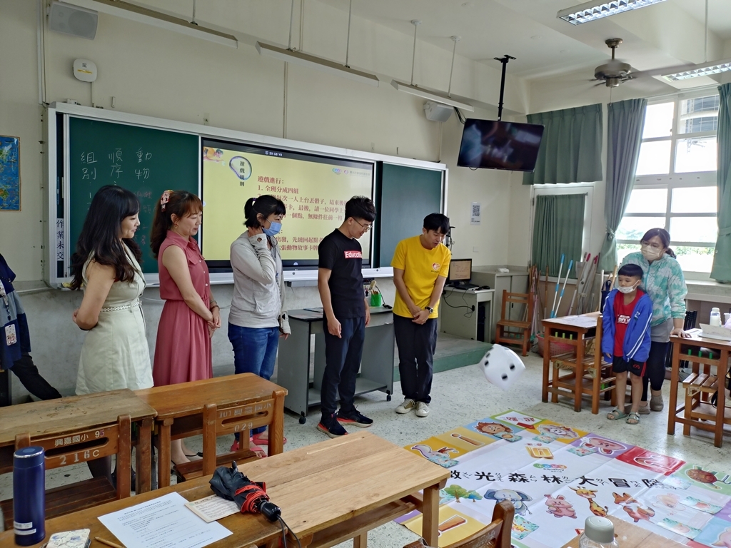 老師們實作低年級教案