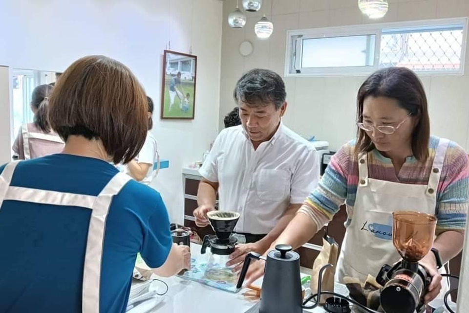 臺東縣婦女福利中心舉行「113年度臺東縣婦女福利服務中心總成果發表會」，展示多元婦女培力課程成果。