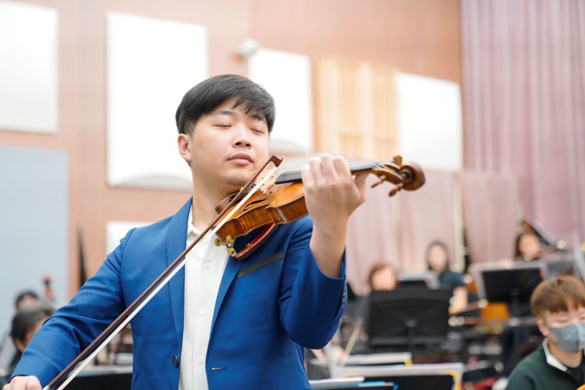 伊麗莎白女王國際音樂大賽得主魏靖儀演繹經典之作《梁山伯與祝英台》小提琴協奏曲