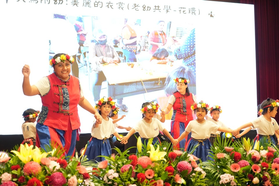 臺東縣大武鄉大鳥國民小學附設幼兒園開場表演.jpg