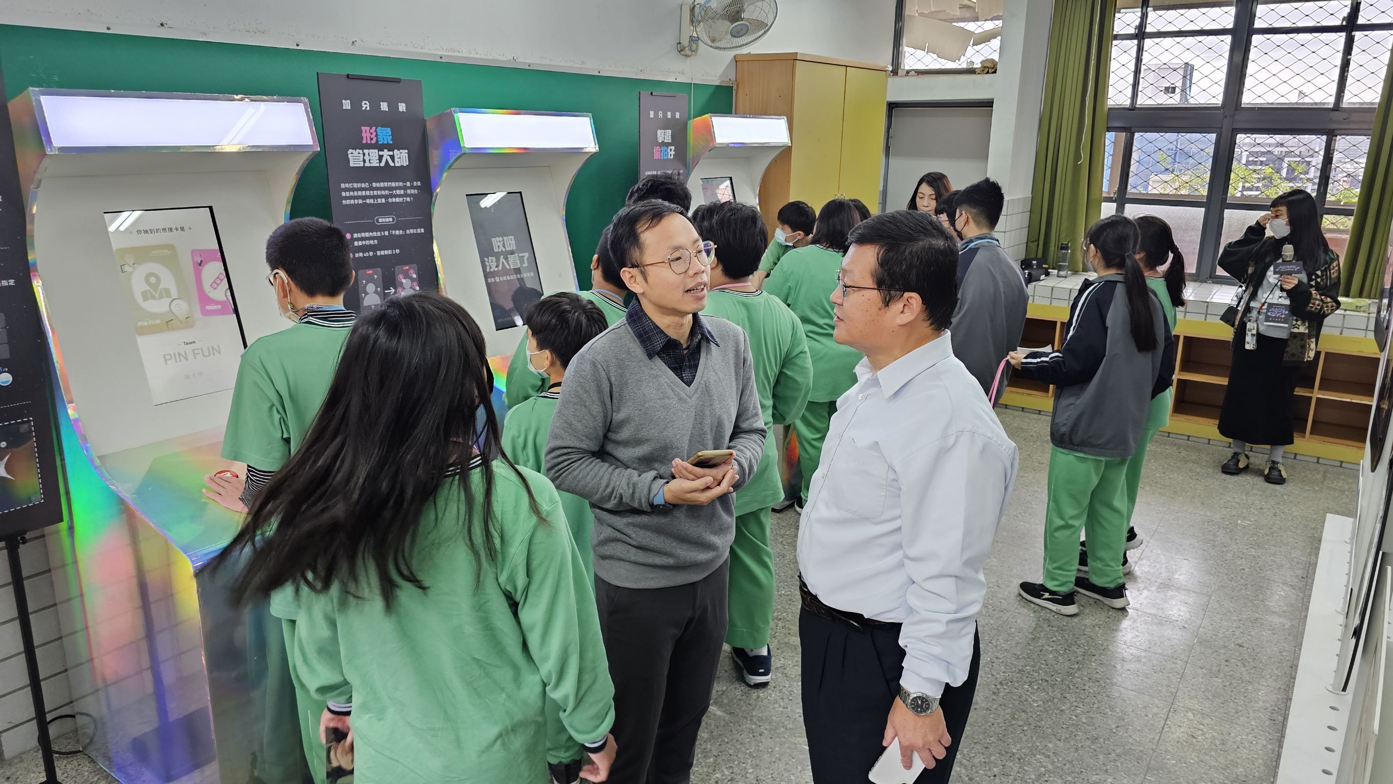 「大超越時代 𝗧𝗵𝗲 𝗦𝗨𝗣𝗘𝗥 𝗜𝗗𝗢𝗟」以「選秀節目」為主題，進行互動式體驗