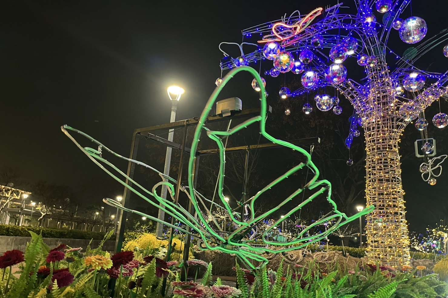 紫斑蝶是花燈裝置的重要意象（圖源：雲林縣政府）