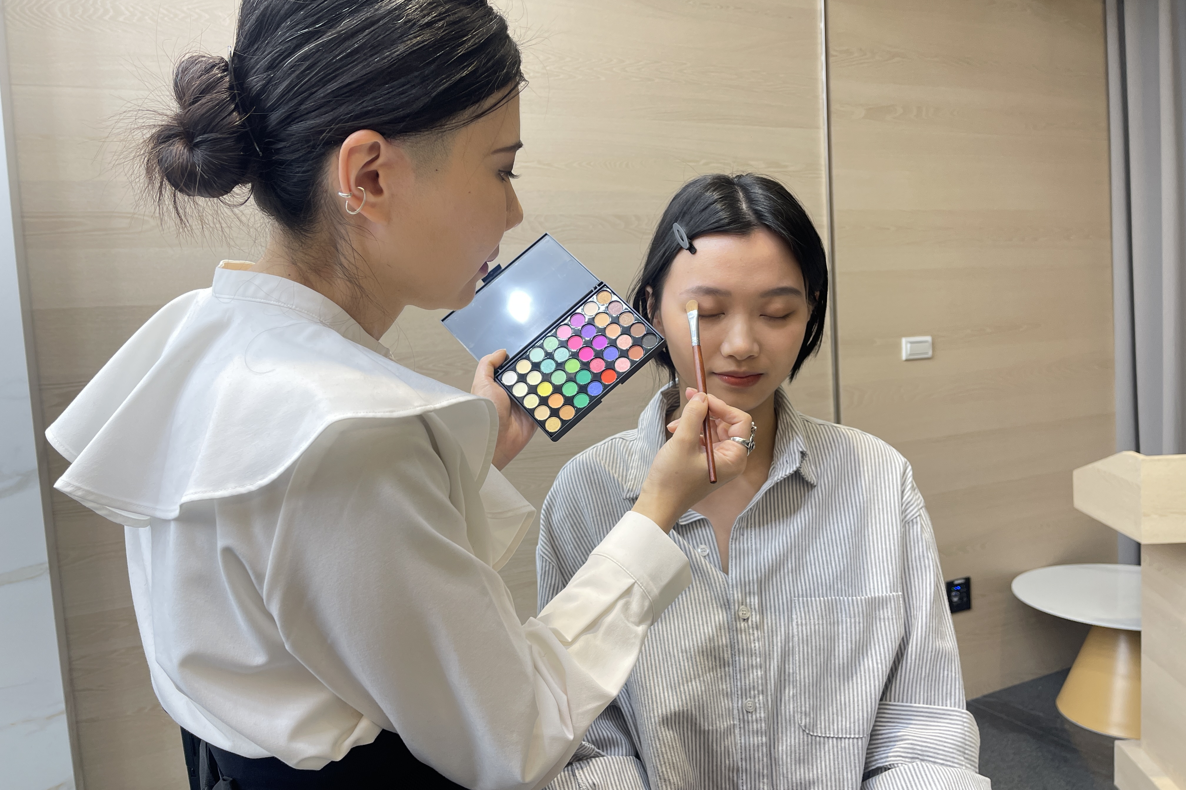 遵守眼唇彩妝5守則 確保肌膚健康