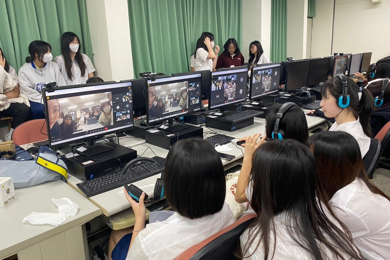 金甌女中與松本深志高校透過視訊交流