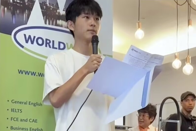 胡立安分享學海築夢計畫提供理論與實務並重的學習機會（龍華科大提供）