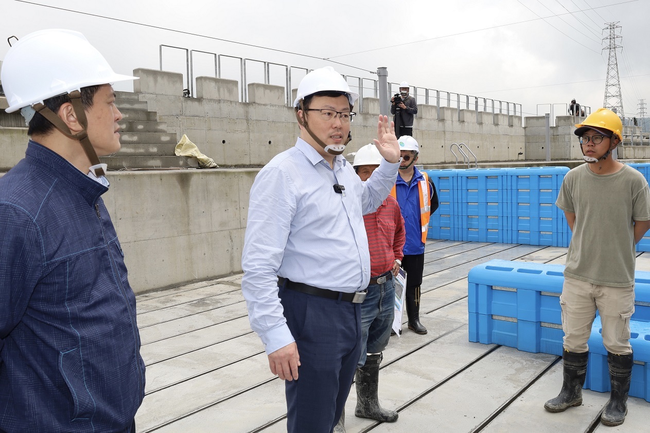 宜蘭縣安農溪輕艇激流標桿競賽場地使用英國進口專利擋水塊，符合國際賽事標準，世壯運後將成為我國輕艇激流標桿運動訓練重要據點，對於選手訓練與備戰國際賽事具有極大幫助。(教育部體育署提供)