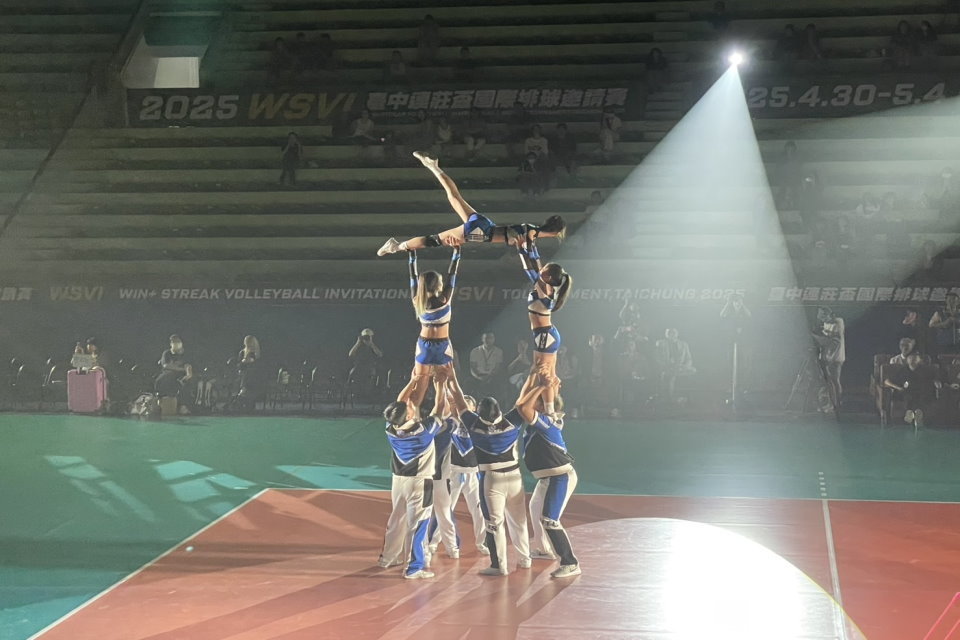 臺體大啦啦隊在開幕式精采演出（攝影:劉文珍）