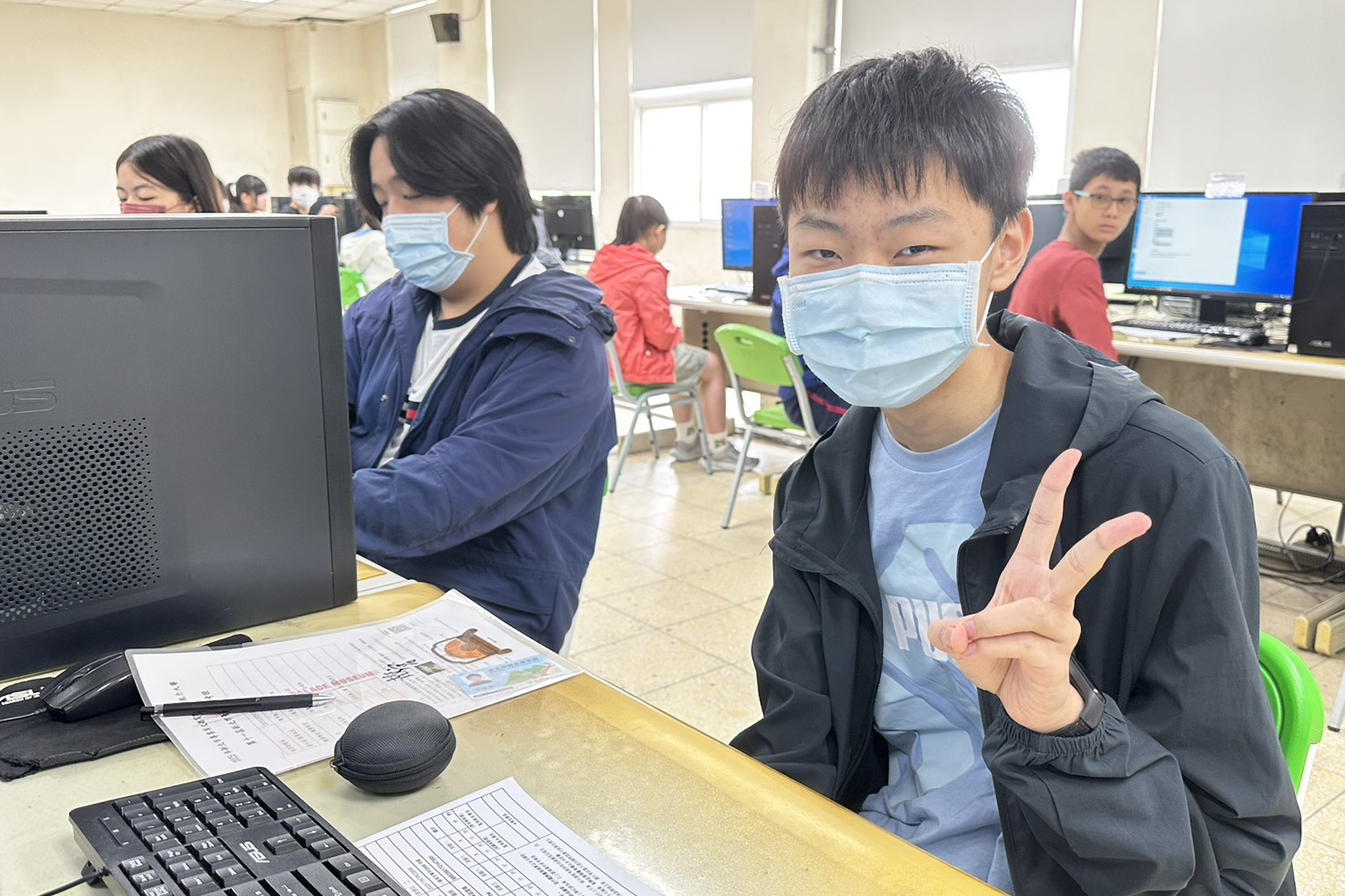 三峽國中八年級張愷紘同學第二度參賽，期許能全力以赴完成挑戰。