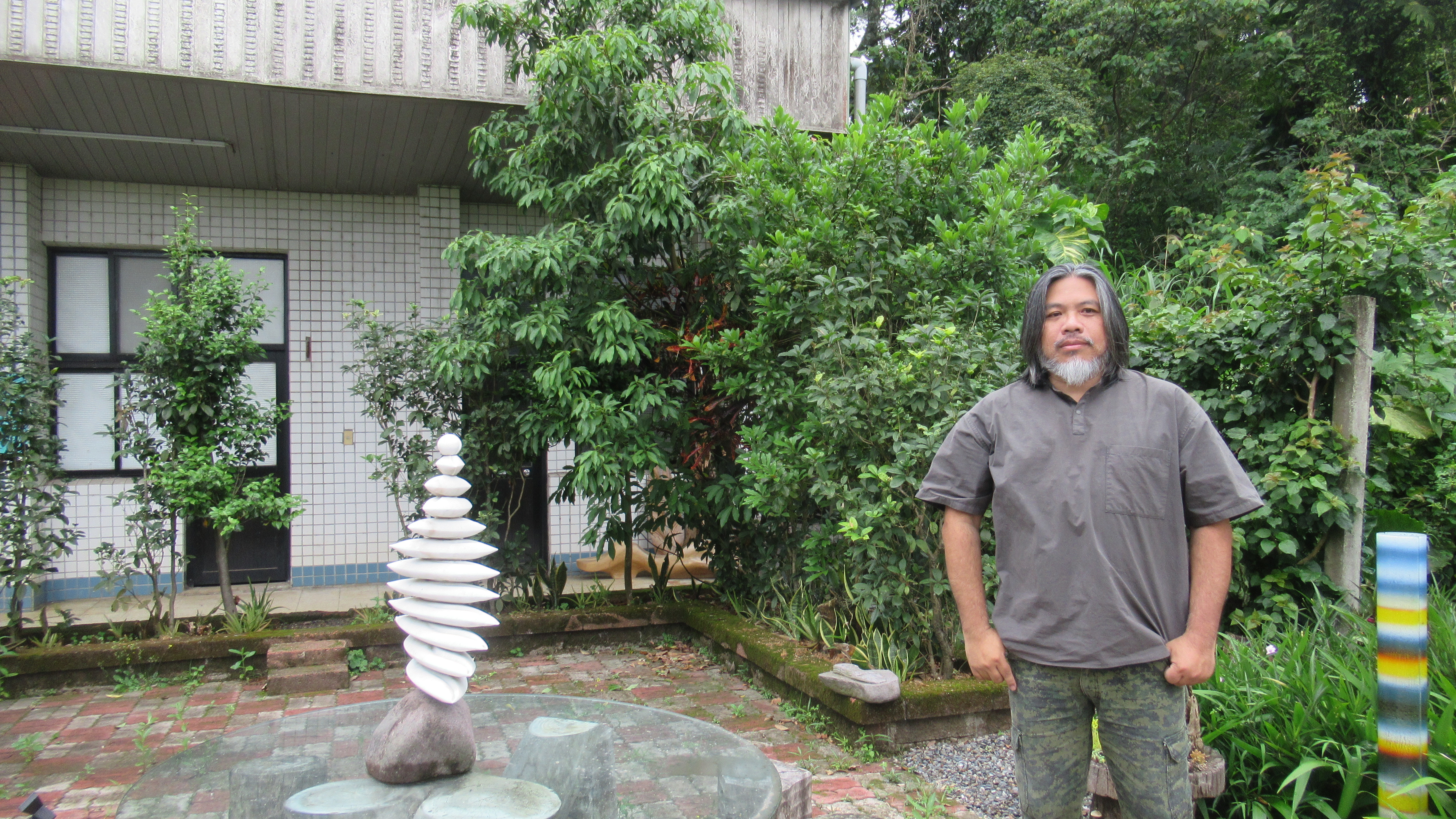 台灣在生活藝術文化發展協會理事長王藁賢說，協會一直希望將博物館典藏、教育和展示的價值推廣到偏鄉，今年持續募集經費推動北海岸火山藝術季活動，串聯各種藝術形式。