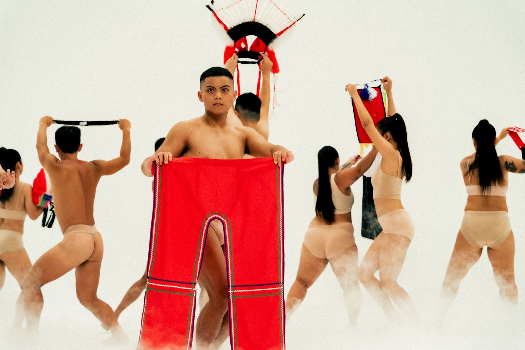 《拉什麼龐克》將於巴黎聖丹尼國際編舞藝術節及白晝之夜放映，展現臺灣原住民當代藝術的創新能量。（藝術家提供）