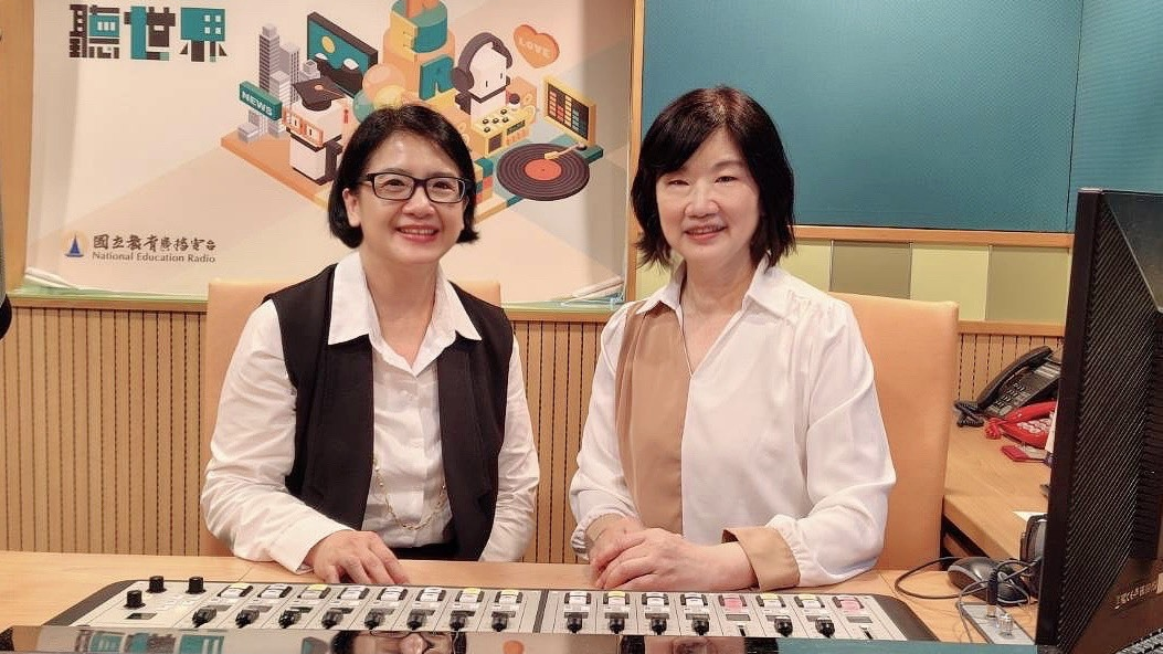 主持人謝若男  呂苑玲數據長