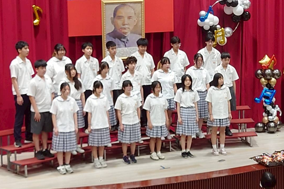 為提升學生英語學習動機，臺北市北投國中舉辦8年級英語歌唱比賽